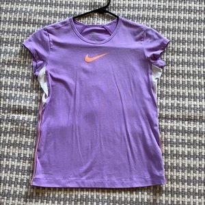 Nike dri-fit top